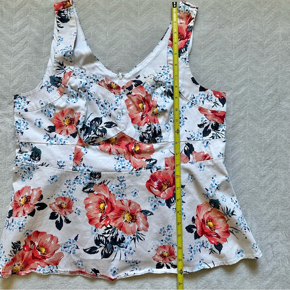 Torrid Sweetheart Babydoll Peplum Tank White Floral Size‎ 1X - Picture 6 of 7